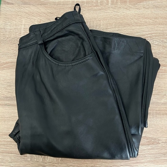 Bloomingdale's 90's Vintage High Waisted‎ Slim Fit Genuine Leather Pants Black 8 - Picture 1 of 13